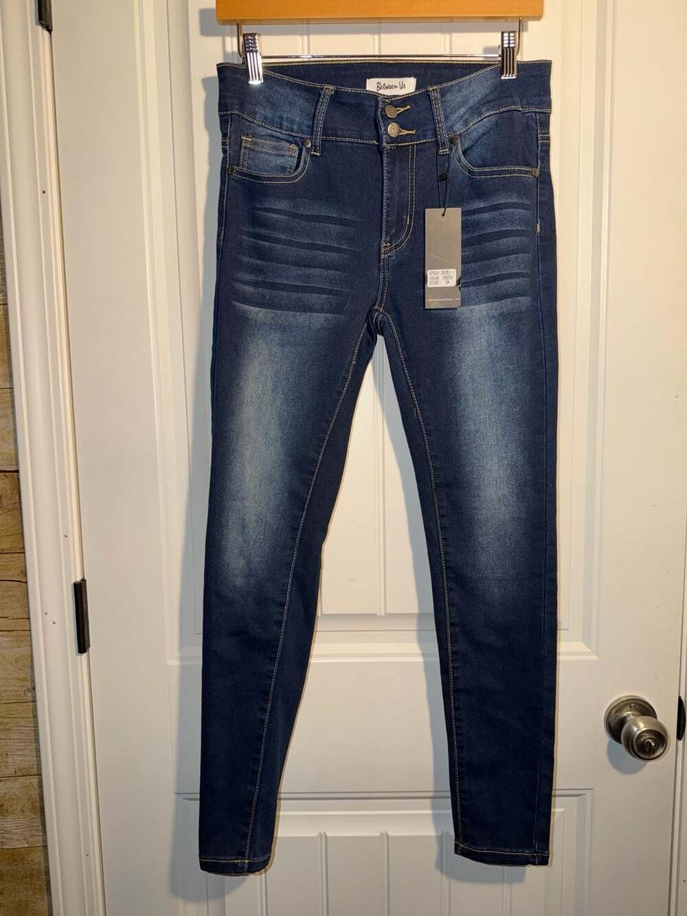 Between Us Women's High Rise Indigo Skinny Jeans Style J02BJ-1